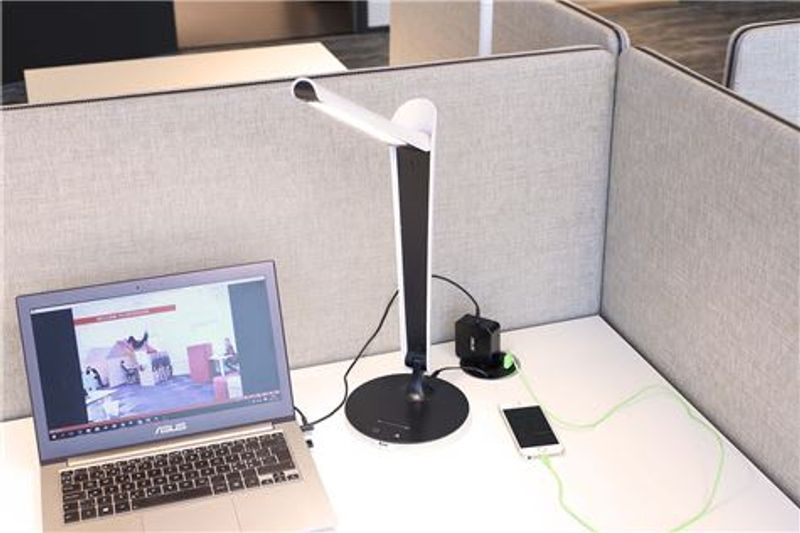 Power Grommet Twist 230V USB lading Sort/Hvit